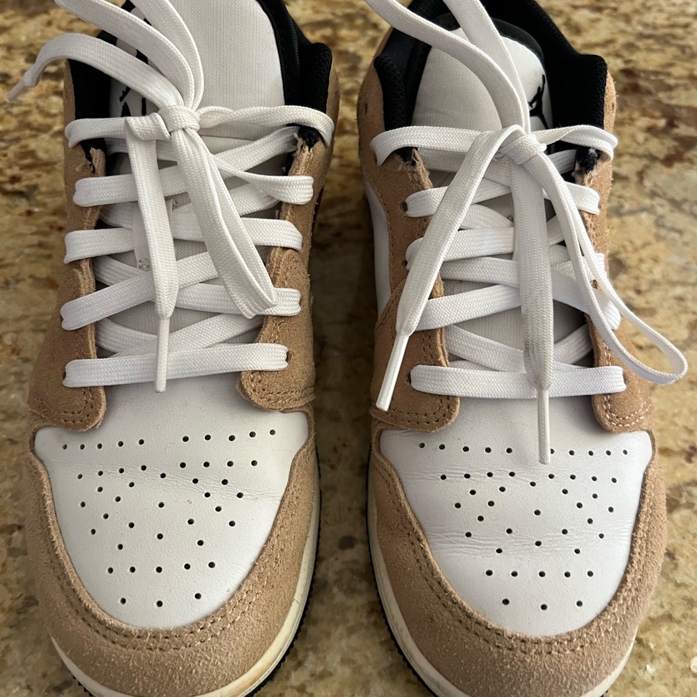Women’s Nike Sneakers